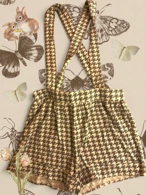 Kate Quinn Houndstooth Suspender